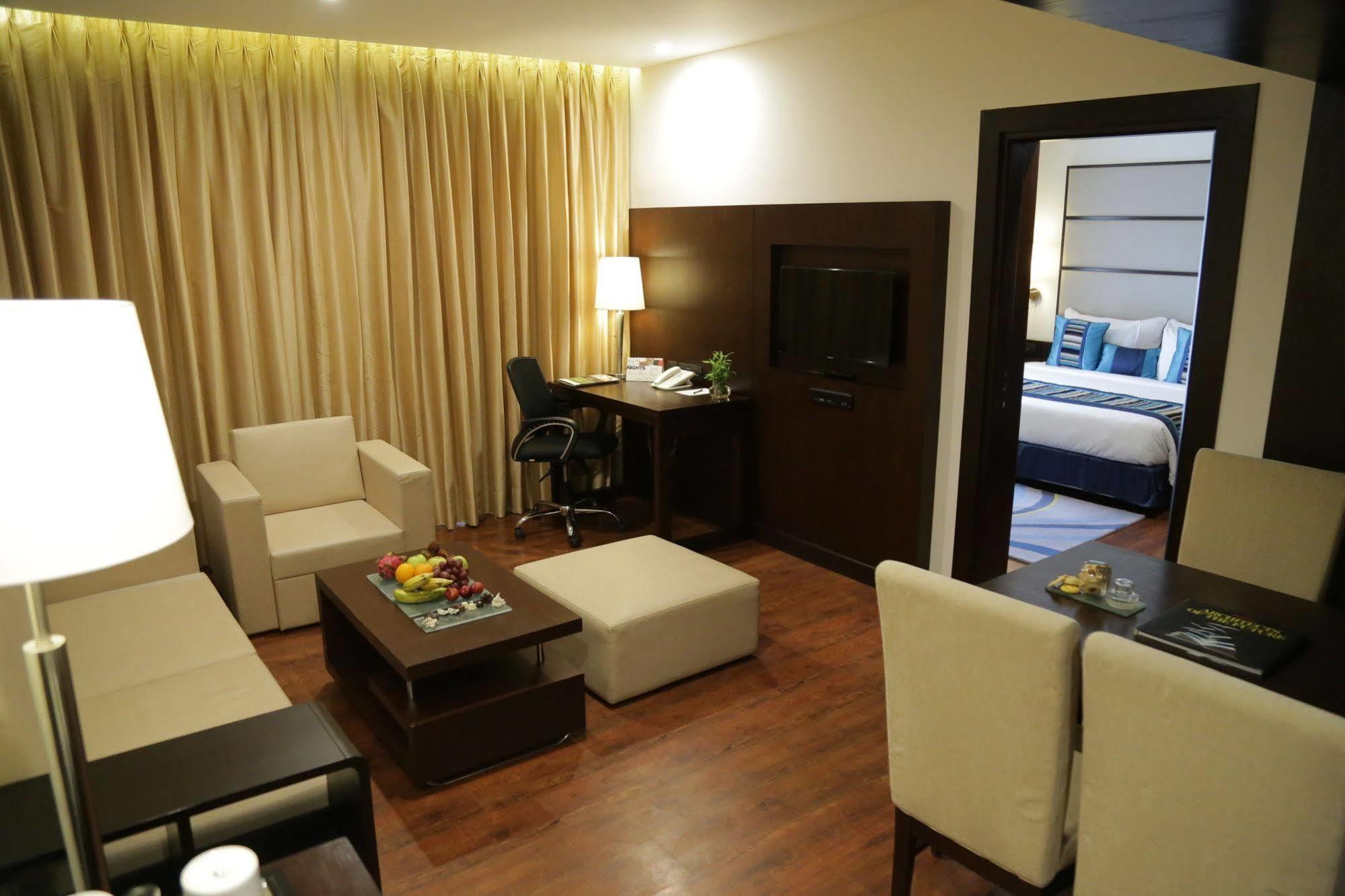 Country Inn & Suites By Radisson, Bhiwadi Екстериор снимка